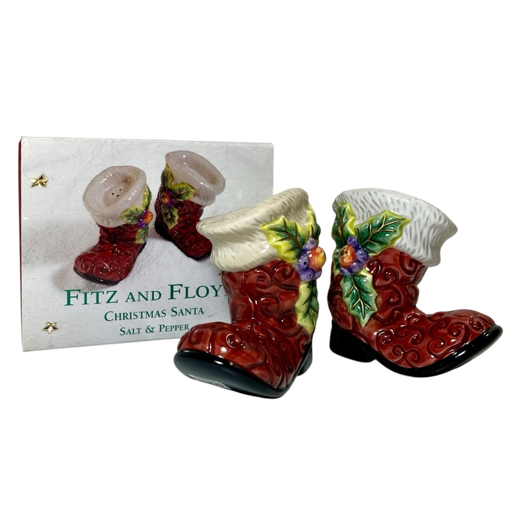 FITZ AND FLOYD Christmas Santa Boots Ceramic Salt & Pepper Shakers Vintage 2001